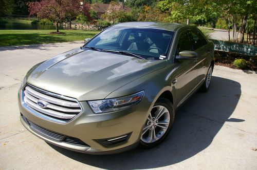 2013 ford taurus sel, leather, navigation, 4000 mile only, warranty