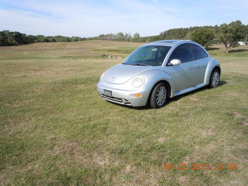 2005 volkswagen beetle gls tdi hatchback 2-door 1.9l