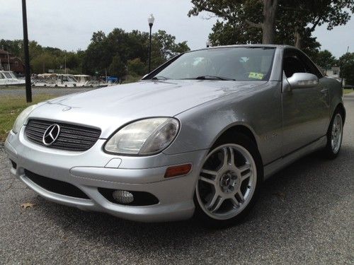 2003 mercedes-benz slk32 amg base convertible 2-door 3.2l