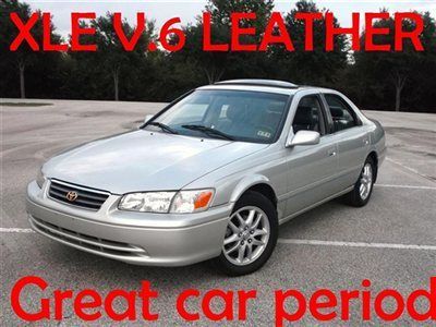 Exceptionally clean low miles clean carfax serviced at toyota nonsmoker low ship