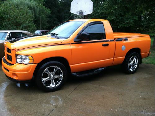 2004 dodge ram 1500 slt standard cab pickup 2-door 5.7l hemi