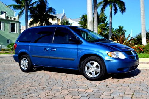 2005 dodge caravan sxt mini passenger van 4-door 3.3l 1 owner low miles cleanest