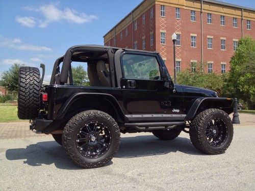 2003 jeep wrangler lifted, 20" wheels, nitto tires, warn winch, led light bar