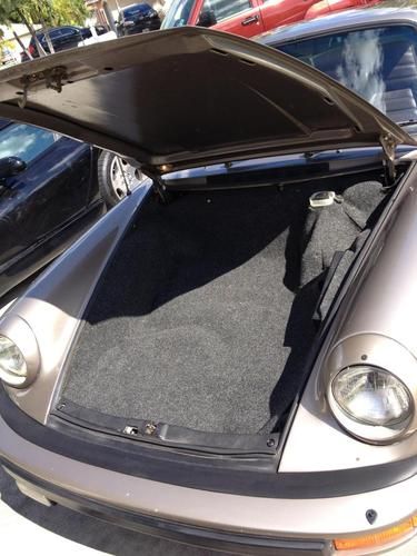 1982 Porsche 911 SC Platinum Metallic, image 6