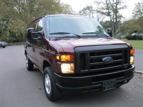 2011 ford e250 cargo van 32k 1ownr auto ac cd/mp3 clean pa title nice runs 100%