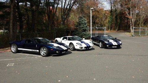 2006 ford gt, 4 option, blue/white stripes, beautiful condition, l@@k!!