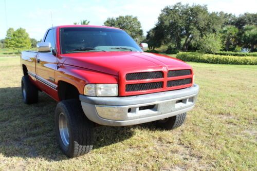 1997 dodge ram 2500 4x4 with 181k cummins 12v and suncoast trasmission