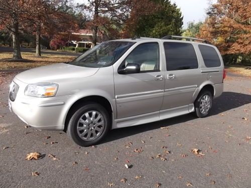 2007 buick terraza cxl handicap wheelchair lowered floor van with power ramp