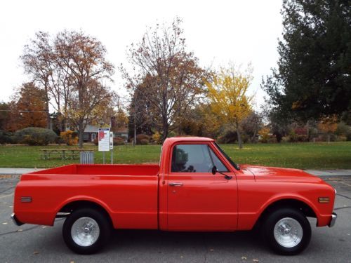 Beautiful restored chevy c10 short wide box hotrod pickup 350 v8 p/s, p/b nice !