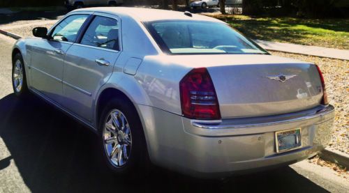 Chrysler 300 300C Hemi full options Low Miles Pampered 2-Owner 2005 No Reserve, US $12,250.00, image 3