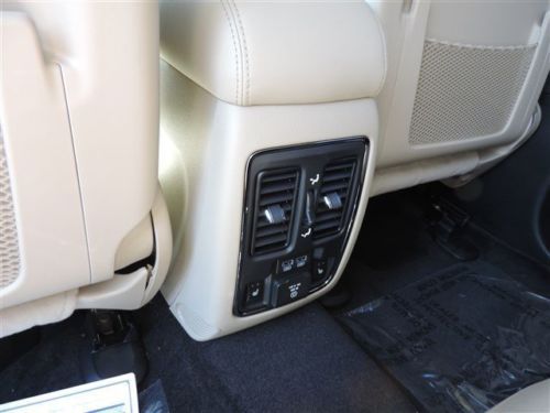 Limited Ethanol - FFV New SUV 3.6L BRILLIANT BLACK CRYSTAL PEARLCOAT ABS, image 9