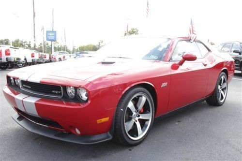 Srt8 200 miles nav bluetooth sunroof 6.4l v8 1 owner leather 6 spd manual