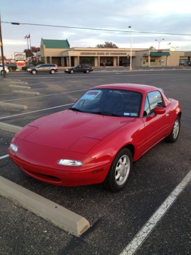 Mazda miata mx-5 cream puff low milage many extras! l@@k!