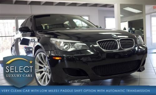 Beautiful m5 black on black enhanced sound soft close doors hud comfort access