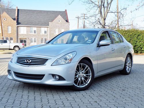 G37 rear camera heated seats bose 18in wheels roof nice