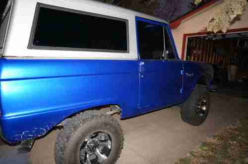 1969 Early Bronco - Restored - No Reserve!!!! Beautiful Truck!, image 19