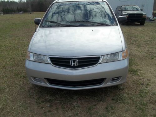 2003 Honda Odyssey 3 row seating 7 passenger van, image 3