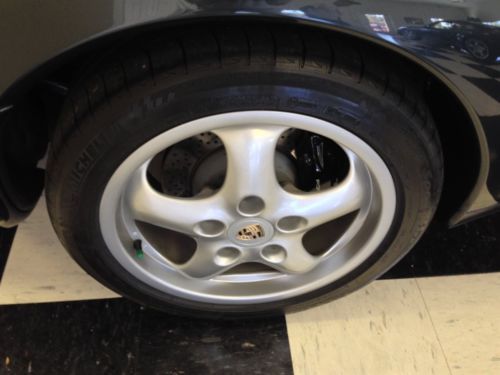 1996 Porsche 911 Convertible, Green Exterior and 35,353 miles, image 11