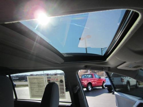 2.5L FWD auto suv alloys traction control moonroof bluetooth usb finance clean, image 29