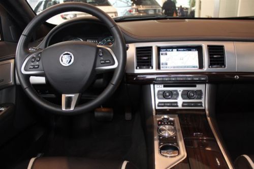 AWD V6 SUPERCHARGED PREM NAVIGATION PORTFOLIO PKG CAMERA SIRIUS XENONS VOICE, US $49,995.00, image 18