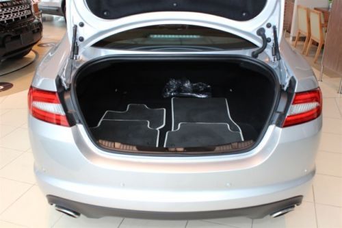 AWD V6 SUPERCHARGED PREM NAVIGATION PORTFOLIO PKG CAMERA SIRIUS XENONS VOICE, US $49,995.00, image 27