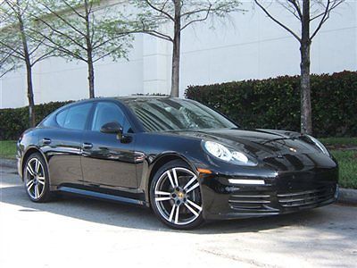 2014 porsche panamera v6, 129 mls only!!