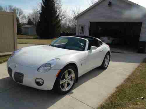 2009 Pontiac Solstice Base Coupe 2-Door 2.4L, US $24,900.00, image 18