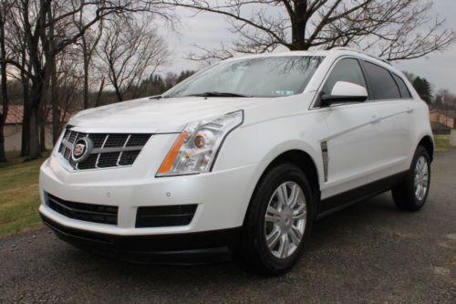 Srx4~all wheel drive~luxury collection~pano roof~fact warranty~best $$ on ebay!!