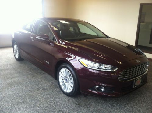 2013 ford fusion se hybrid maroon