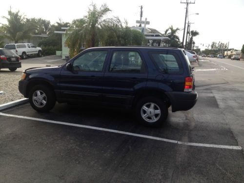 Ford escape, xls, low miles, everything works, suv, v6, 84k miles