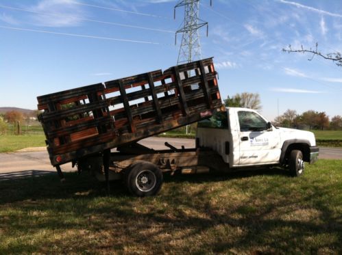 2003 chevrolet 3500 12&#039; stake body dump truck dually white 4x2 reg cab