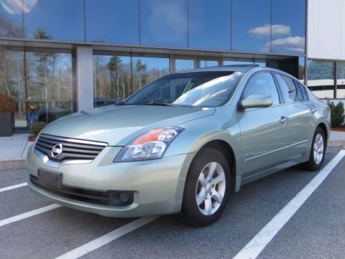 Green hybrid sunroof one owner like new serviced smoke free