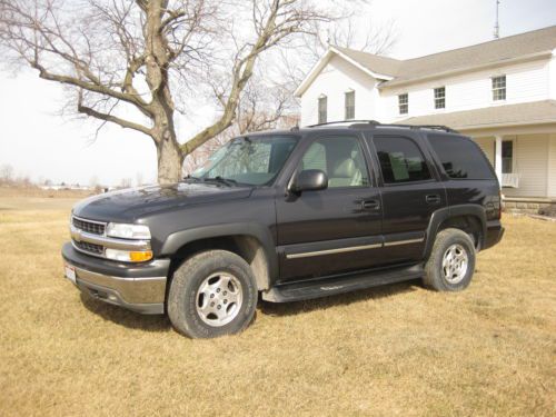 2004 chevy 4 x 4 tahoe leather loaded gray nice