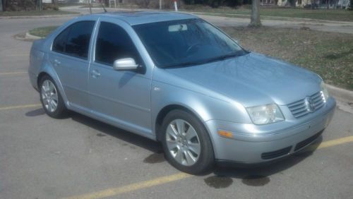 2004 volkswagen jetta - manual transmission - good deal!