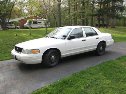 2007 ford crown victoria base sedan 4-door 4.6l police interceptor