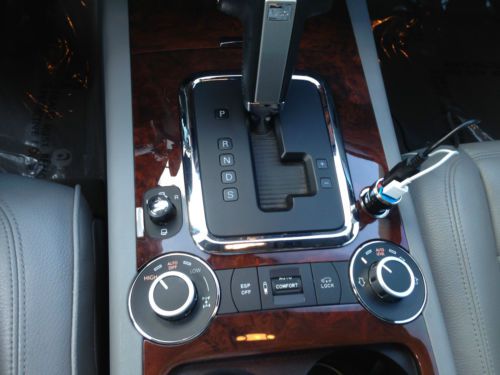 2006 Volkswagen Touareg TDI Sport Utility 4-Door 5.0L, US $16,000.00, image 23