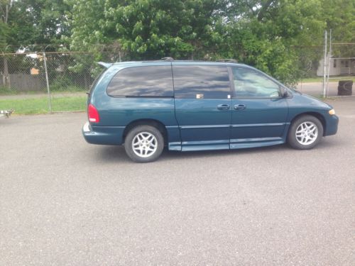 VAN  WHEELCHAIR HANDICAP DODGE GRAND CARAVAN SPORT  BRAUN SIDE  RAMP LOW MILES, US $5,999.00, image 2