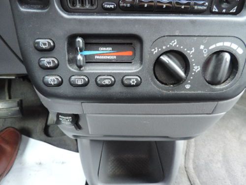 99 PLYMOUTH GRAND VOYAGER SE SUPER CLEAN ABS ROOF RACK CAPTAIN CHAIRS NO RESERVE, image 30