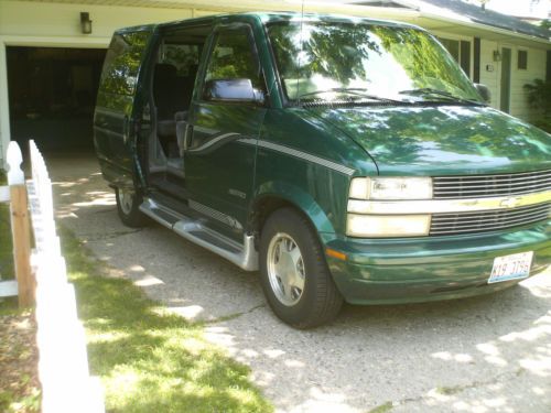 2000 chevrolet astro van