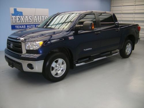 We finance!!!  2012 toyota tundra crewmax bluetooth camera tow 26k mi texas auto