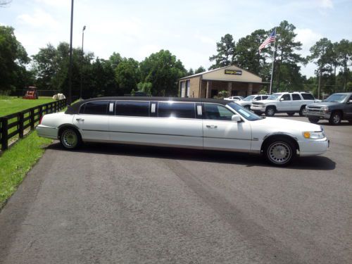 2001 Lincoln Town Car DaBryan Coach Limo 4-Door 4.6L V8 120in Stretch LOW MILES, US $11,995.00, image 4