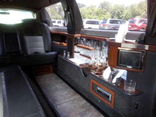 2001 Lincoln Town Car DaBryan Coach Limo 4-Door 4.6L V8 120in Stretch LOW MILES, US $11,995.00, image 16