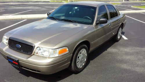 2008 ford crown victoria police interceptor (street appearance package)