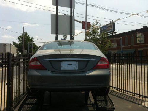 Mercedes-benz cls-500 like new only 99k miles rare color  !!!!!!!