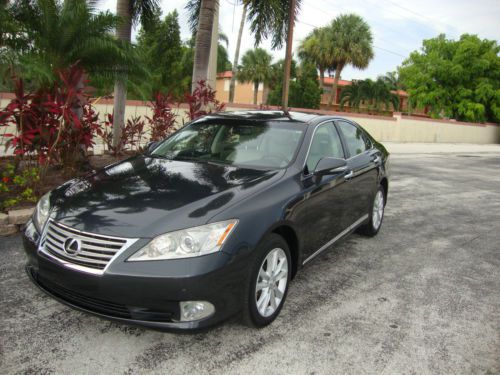 2011 lexus es350  18,454 miles gray w  gray 1 owner mint like new