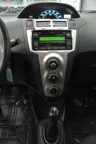 2007 toyota yaris base