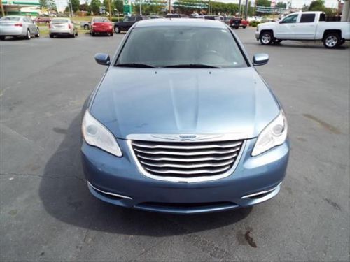 2011 chrysler 200 touring