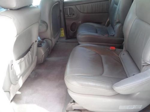 2005 toyota sienna xle