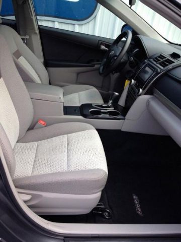 2012 Toyota Camry LE, US $16,988.00, image 2