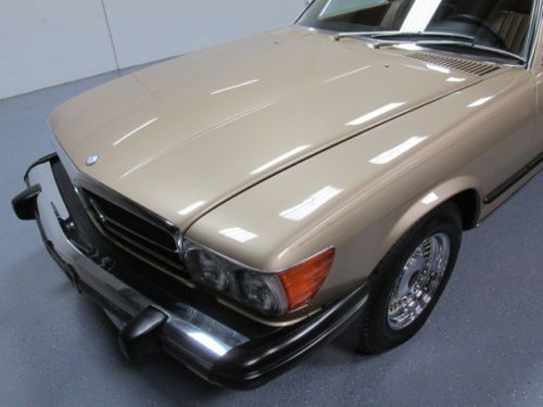 1985 Mercedes-Benz 380SL Gold Hard Top Soft Top Automatic Sony CD Player, image 3